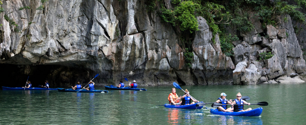 Orchid_Cruises_kayaking